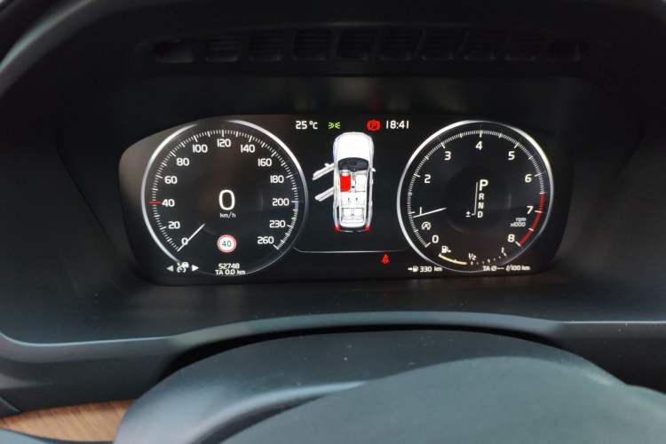 Used Volvo XC90 2019 T6 Zhiya Edition 7-Seater China VI Standard Instrument Cluster