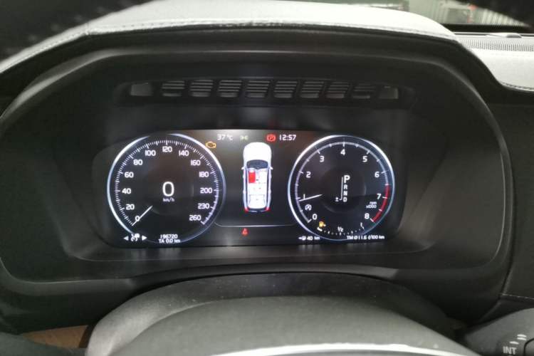 Used Volvo XC90 2019 T6 Zhiya Edition 7-Seater China VI Standard Instrument Cluster