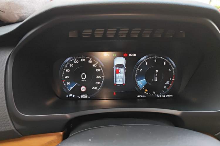 Used Volvo XC90 2019 T5 Zhiyi Edition 7-Seater China V Emission Standard Instrument Cluster