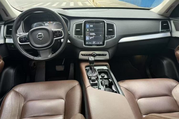 Used Volvo XC90 2019 T5 Zhiyi Edition 5-Seater China VI Standard Interior 2