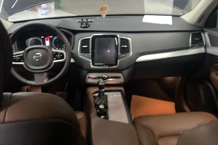 Used Volvo XC90 2019 T5 Zhiyi Edition 7-Seater China VI Interior 2
