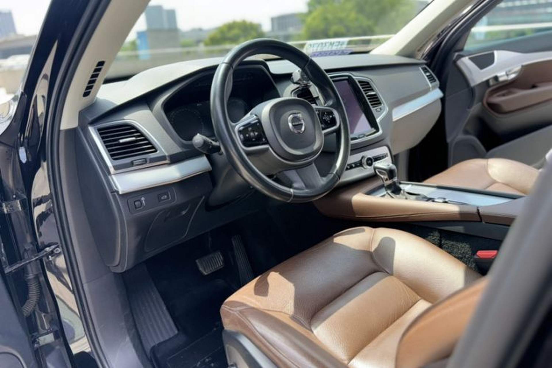 Used Volvo XC90 2019 T5 Zhiyi Edition 5-Seater China VI Standard Interior 3