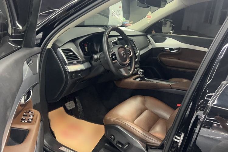 Used Volvo XC90 2019 T5 Zhiyi Edition 7-Seater China VI Interior 3