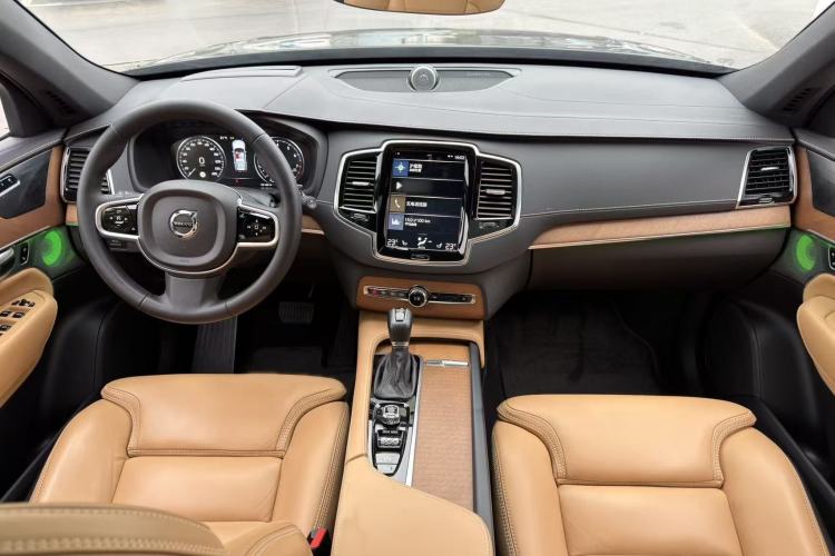 Used Volvo XC90 2019 T6 Zhiya Edition 7-Seater China VI Standard Interior 3