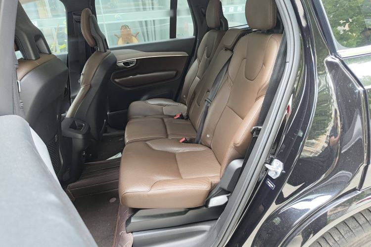 Used Volvo XC90 2019 T5 Zhiyi Edition 5-Seater China VI Standard Interior 4
