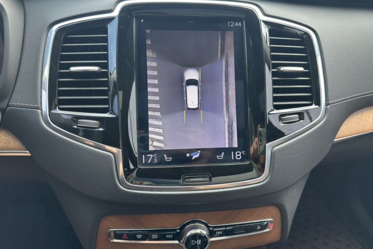 Used Volvo XC90 2019 T6 Zhiya Edition 7-Seater China VI Standard Interior 4