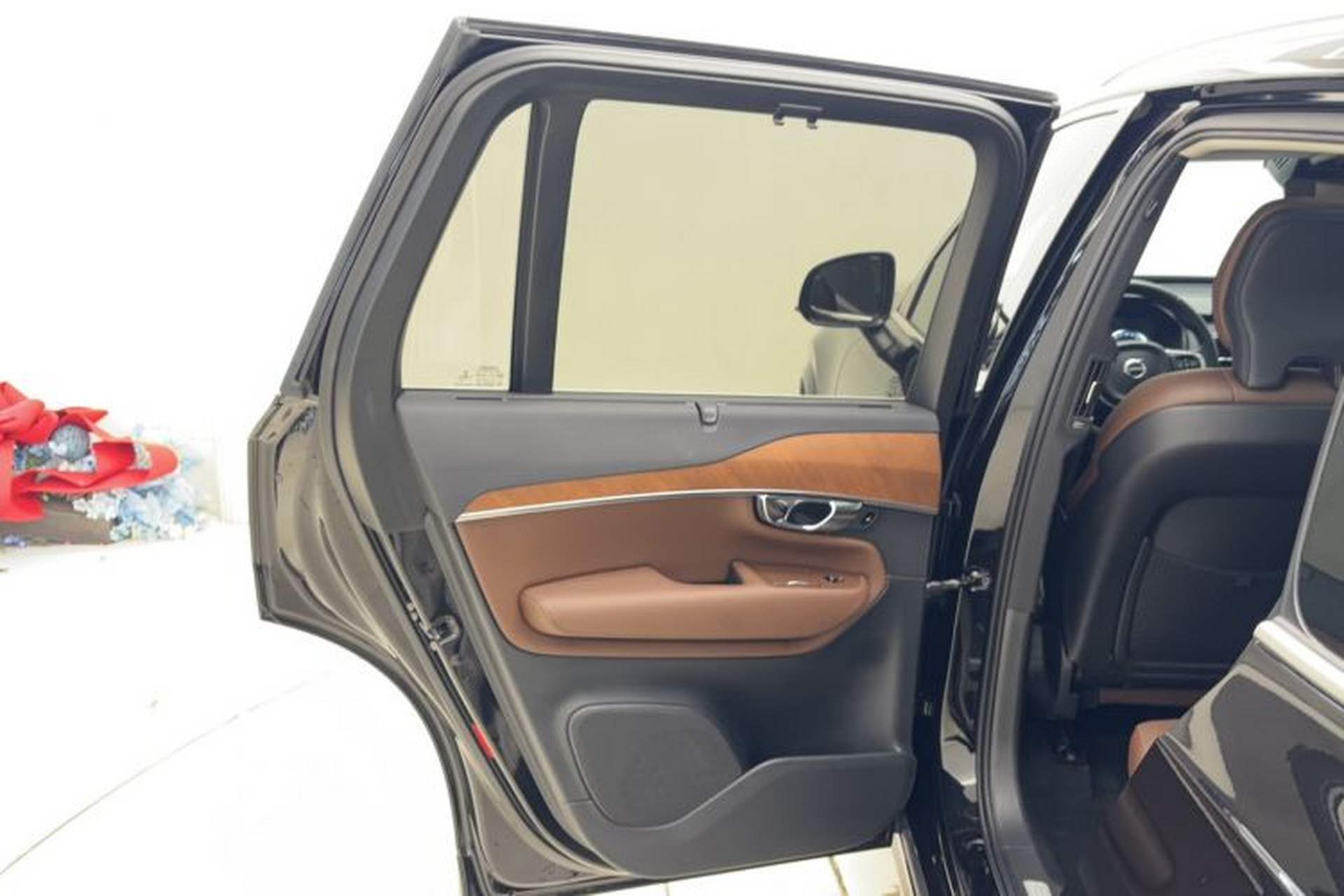 Used Volvo XC90 2019 T6 Zhiyi Edition 7-Seater China VI Standard Interior 4