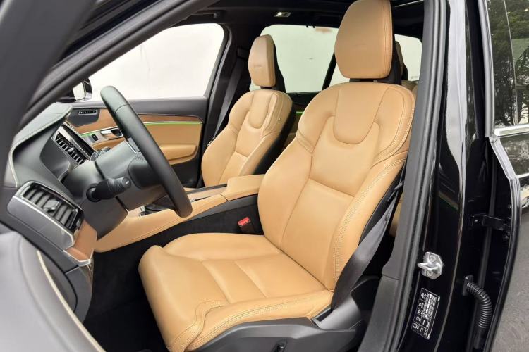 Used Volvo XC90 2019 T6 Zhiya Edition 7-Seater China VI Standard Interior 4