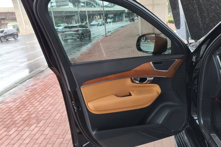 Used Volvo XC90 2019 T6 Zhiyi Edition 7-Seater China VI Standard Interior 7