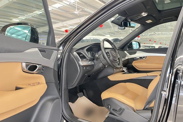 Used Volvo XC90 2019 T5 Zhiyi Edition 7-Seater China VI Interior 8