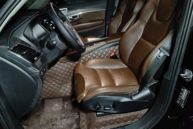 Used Volvo XC90 2019 T6 Zhiya Edition 7-Seater China VI Standard Left Front Seat