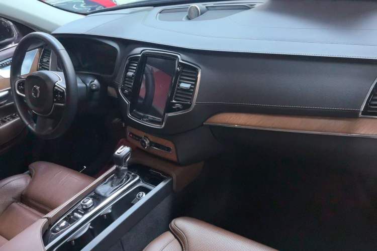 Used Volvo XC90 2019 T6 ZhiZun Edition 7-Seater China V Standard Left Front Seat