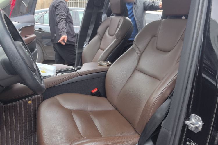 Used Volvo XC90 2019 T5 Zhiyi Edition 5-Seater China VI Standard Left Front Seat