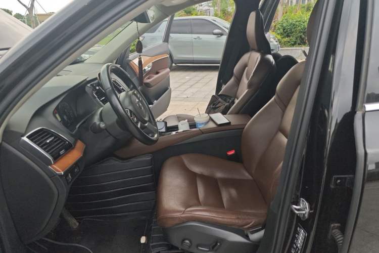 Used Volvo XC90 2019 T6 Zhiyi Edition 7-Seater China VI Standard Left Front Seat