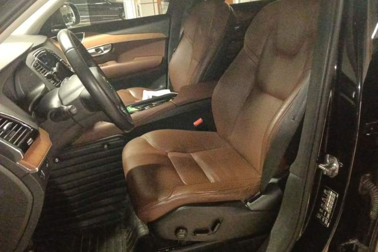Used Volvo XC90 2019 T6 Zhiyi Edition 7-Seater China VI Standard Left Front Seat
