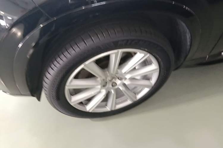 Used Volvo XC90 2019 T6 Zhiyi Edition 7-Seater China V Emission Standard Left Front Wheel Hub