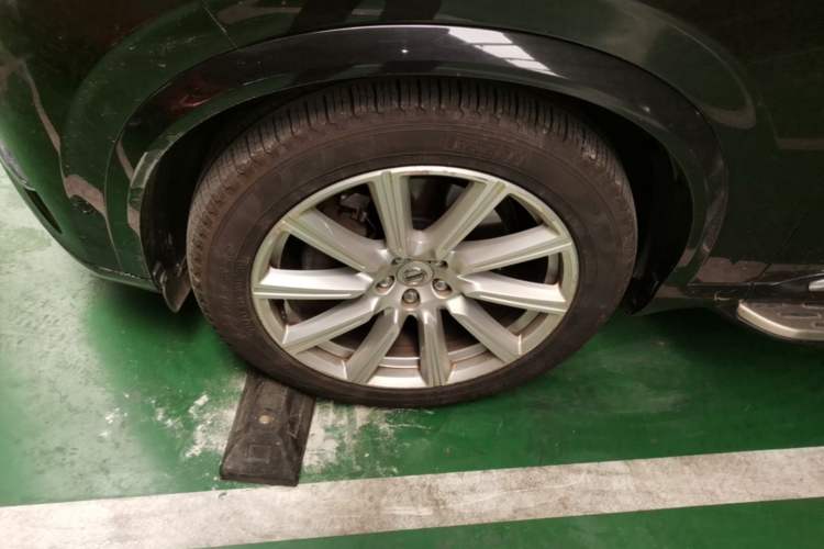 Used Volvo XC90 2019 T6 Zhiya Edition 7-Seater China VI Standard Left Front Wheel Hub