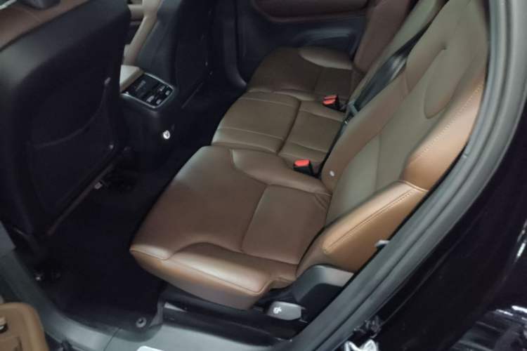 Used Volvo XC90 2019 T6 Zhiyi Edition 7-Seater China V Emission Standard Left Rear Seat
