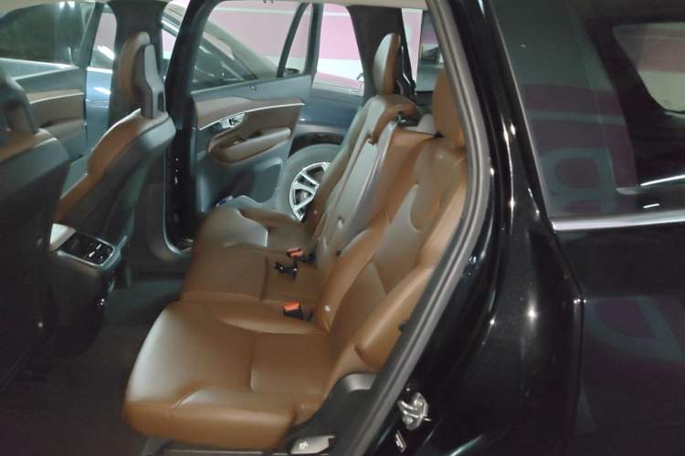 Used Volvo XC90 2019 T6 Zhiyi Edition 7-Seater China VI Standard Left Rear Seat