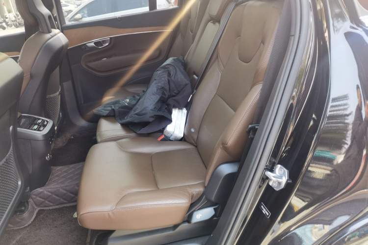 Used Volvo XC90 2019 T6 Zhiyi Edition 7-Seater China VI Standard Left Rear Seat