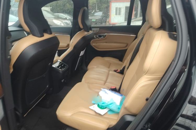 Used Volvo XC90 2019 T6 Prestige 7-Seater China VI Standard Left Rear Seat