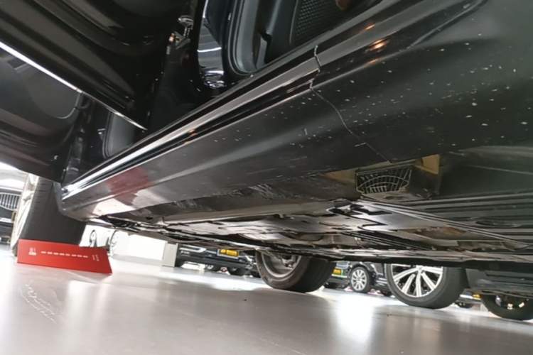 Used Volvo XC90 2019 T6 Zhiya Edition 7-Seater China VI Standard Left Side Sill