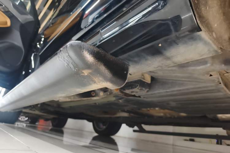 Used Volvo XC90 2019 T5 Zhiyi Edition 5-Seater China VI Standard Left Side Sill