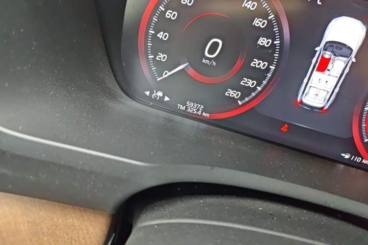 Used Volvo XC90 2019 T6 Luxury Edition 7-seater China V Standard Odometer Close Up