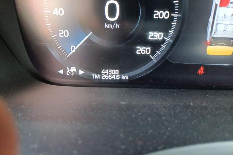 Used Volvo XC90 2019 T6 Zhiyi Edition 7-Seater China V Emission Standard Odometer Close Up