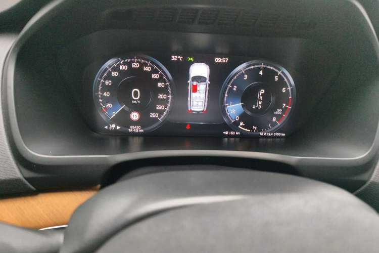 Used Volvo XC90 2019 T6 Zhiyi Edition 7-Seater China V Emission Standard Odometer Close Up
