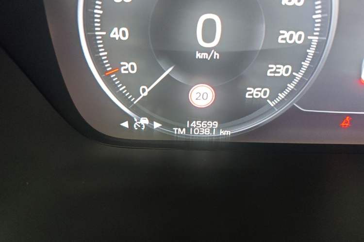 Used Volvo XC90 2019 T6 Zhiya Edition 7-Seater China VI Standard Odometer Close Up