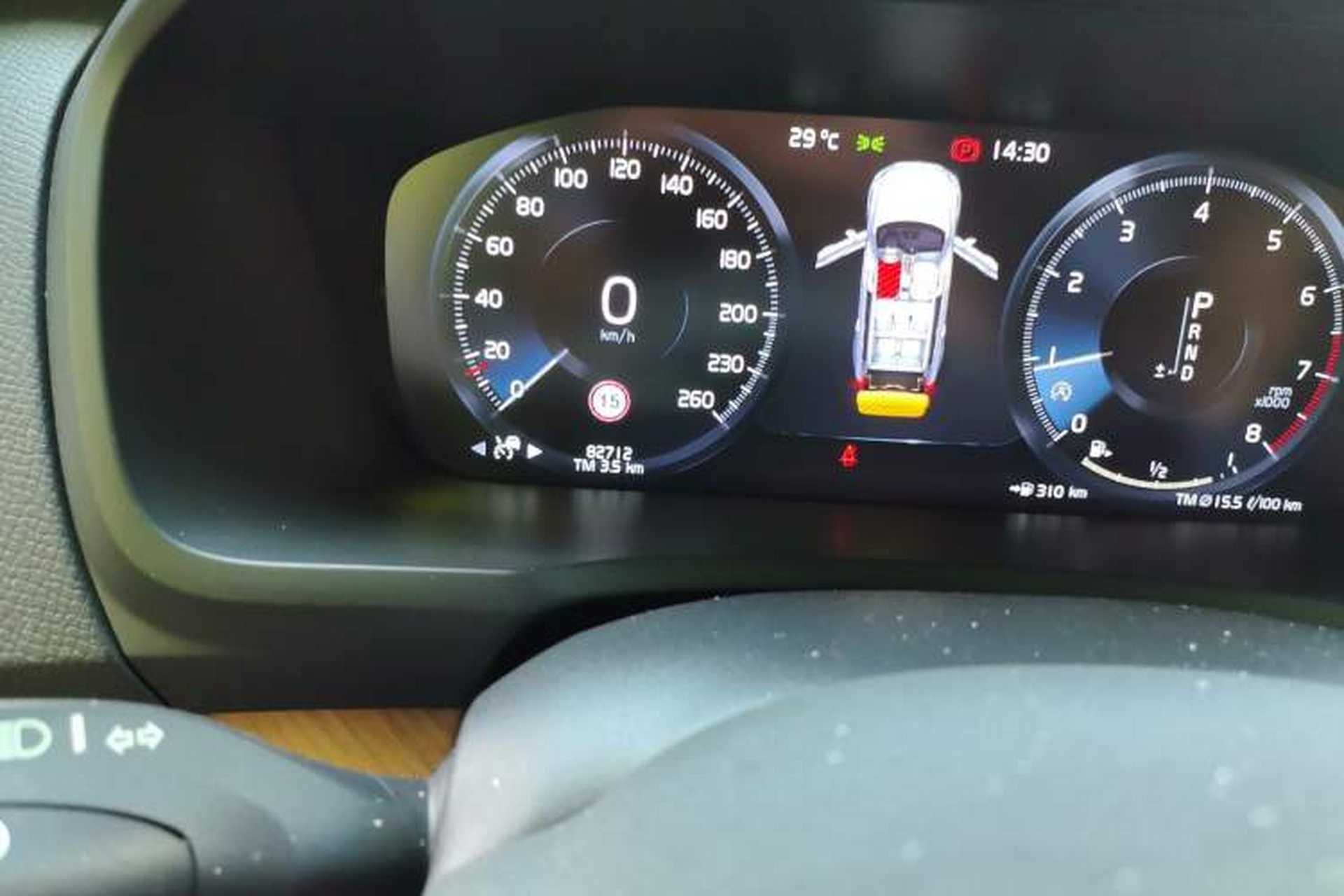 Used Volvo XC90 2019 T6 Zhiyi Edition 7-Seater China V Emission Standard Odometer Close Up