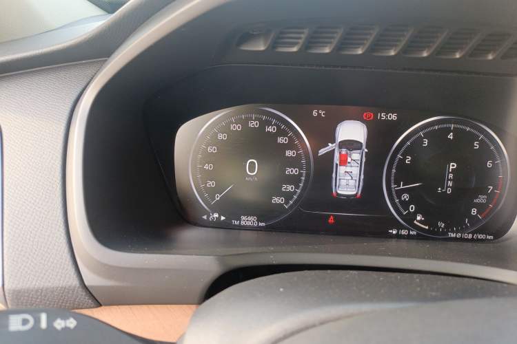 Used Volvo XC90 2019 T6 Zhiyi Edition 7-Seater China V Emission Standard Odometer Close Up