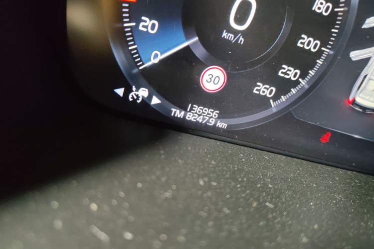 Used Volvo XC90 2019 T6 Zhiya Edition 7-Seater China VI Standard Odometer Close Up
