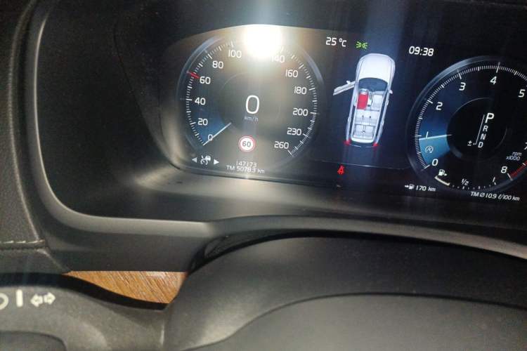 Used Volvo XC90 2019 T6 Zhiya Edition 7-Seater China VI Standard Odometer Close Up