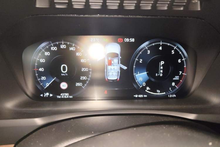 Used Volvo XC90 2019 T6 Zhiya Edition 7-Seater China VI Standard Odometer Close Up