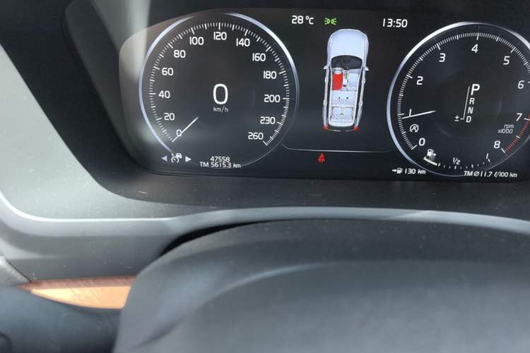 Used Volvo XC90 2019 T6 Luxury Edition 7-seater China V Standard Odometer Close Up