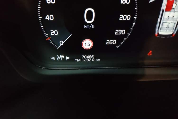 Used Volvo XC90 2019 T6 Zhiyi Edition 7-Seater China VI Standard Odometer Close Up