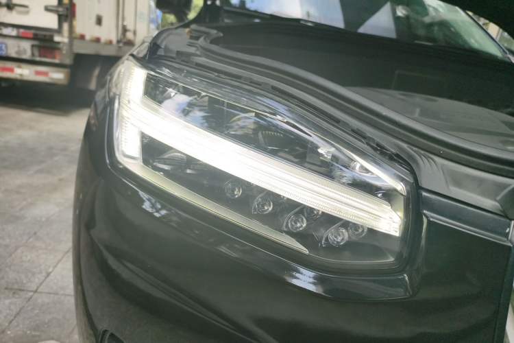 Used Volvo XC90 2019 T6 Zhiyi Edition 7-Seater China V Emission Standard Right Front Headlight