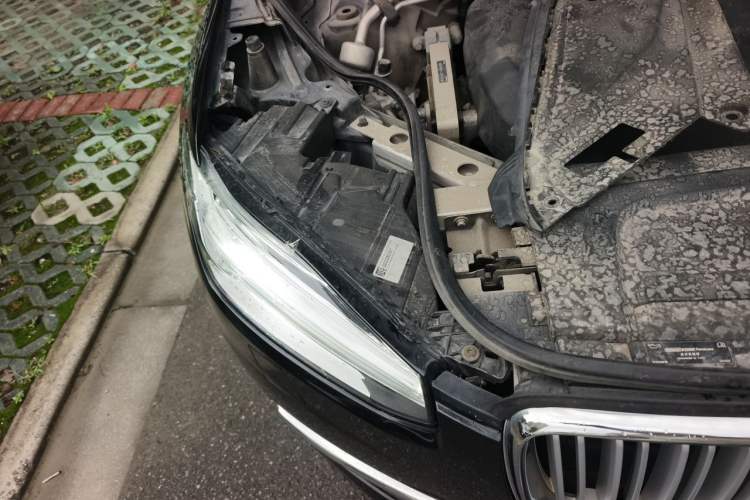 Used Volvo XC90 2019 T6 Zhiya Edition 7-Seater China VI Standard Right Front Headlight