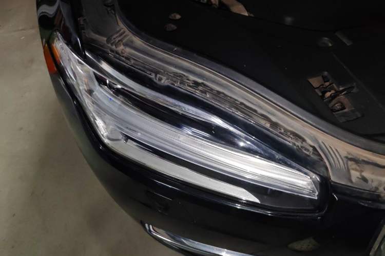 Used Volvo XC90 2019 T6 ZhiZun Edition 7-Seater China V Standard Right Front Headlight