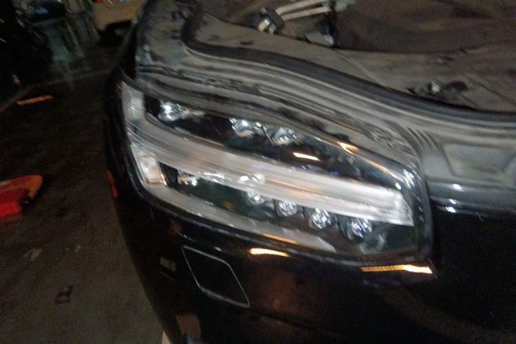 Used Volvo XC90 2019 T6 Zhiya Edition 7-Seater China VI Standard Right Front Headlight