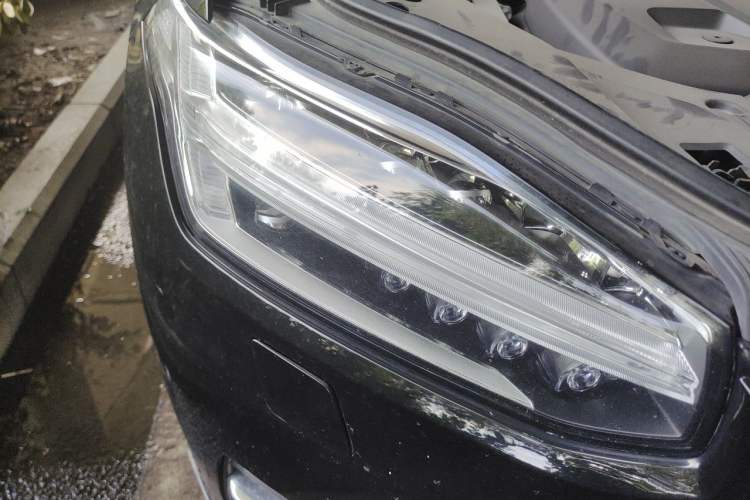 Used Volvo XC90 2019 T6 Luxury Edition 7-seater China V Standard Right Front Headlight