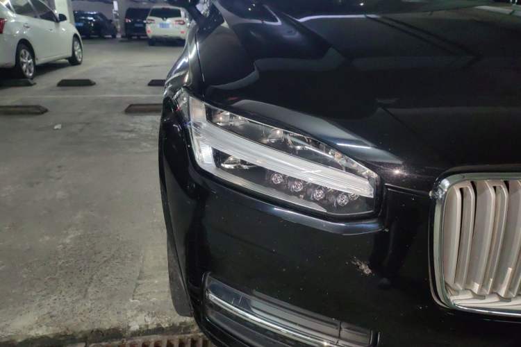Used Volvo XC90 2019 T6 Zhiyi Edition 7-Seater China V Emission Standard Right Front Headlight