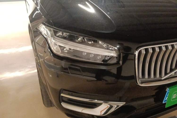 Used Volvo XC90 2019 T6 Zhiyi Edition 7-Seater China VI Standard Right Front Headlight