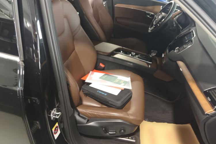 Used Volvo XC90 2019 T6 Zhiyi Edition 7-Seater China V Emission Standard Right Front Seat