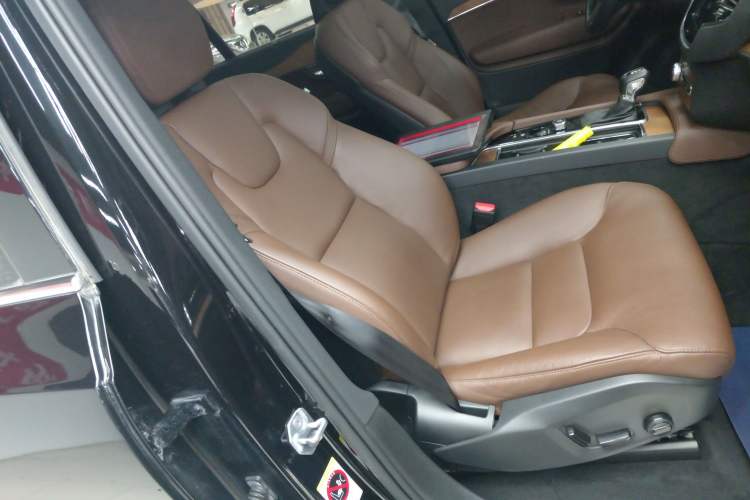 Used Volvo XC90 2019 T6 Zhiyi Edition 7-Seater China V Emission Standard Right Front Seat