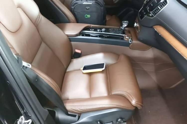 Used Volvo XC90 2019 T6 Zhiya Edition 7-Seater China VI Standard Right Front Seat
