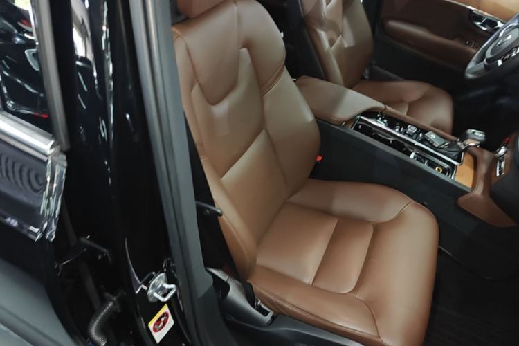 Used Volvo XC90 2019 T6 Zhiyi Edition 7-Seater China VI Standard Right Front Seat