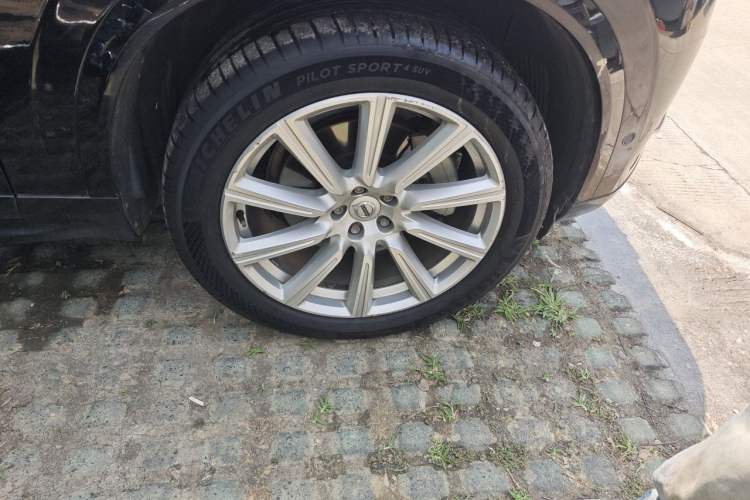 Used Volvo XC90 2019 T6 Luxury Edition 7-seater China V Standard Right Front Wheel Hub